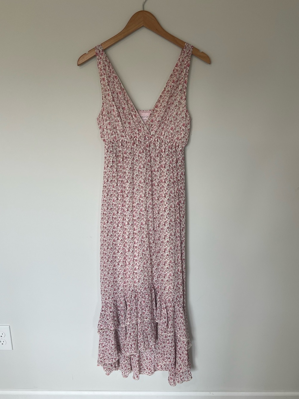 Floral Pink V‑Neck Ruffle Midi Dress - Picture 2 of 3